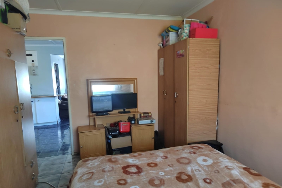 3 Bedroom Property for Sale in Rocklands Western Cape